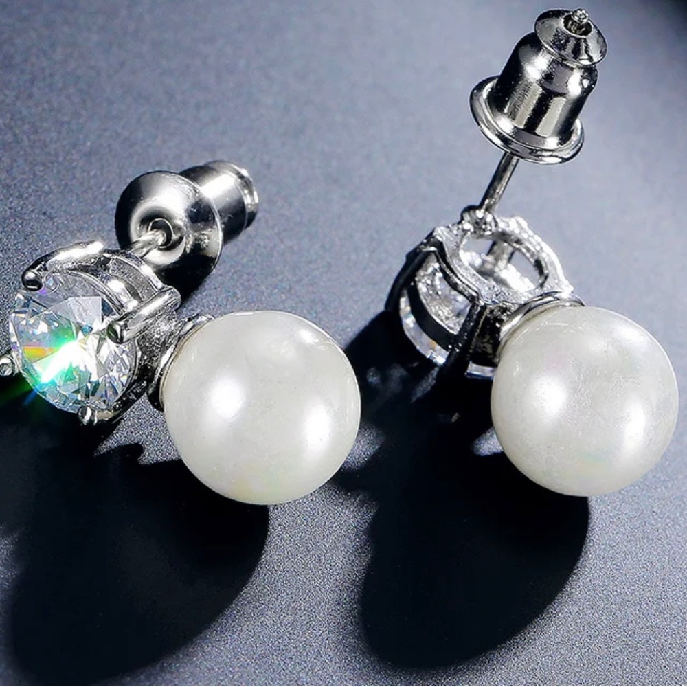 Pearl Stud Earrings Necklace Set for Women - Picture 2 of 5